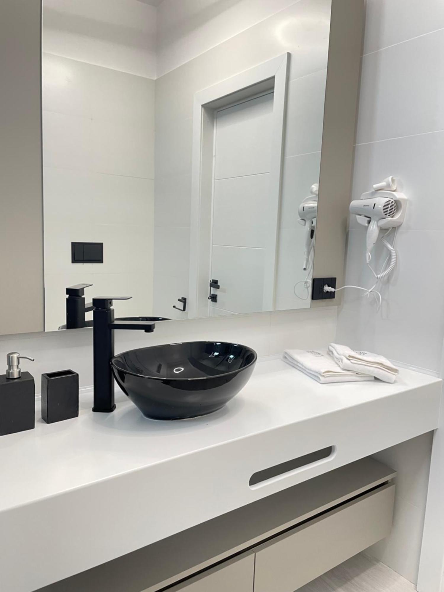 Mamaia Nord Vip Aparthotel Năvodari Eksteriør billede