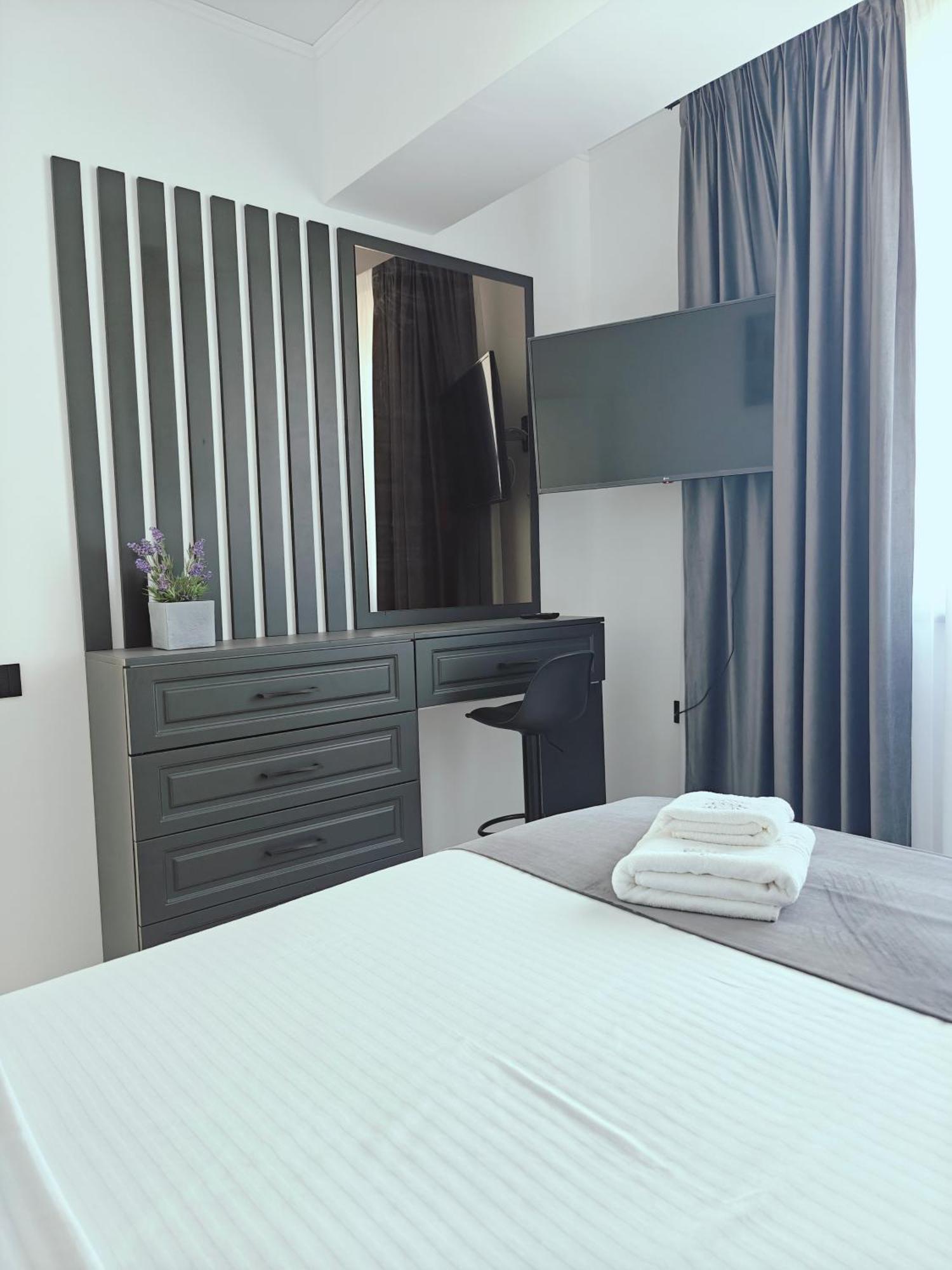 Mamaia Nord Vip Aparthotel Năvodari Eksteriør billede